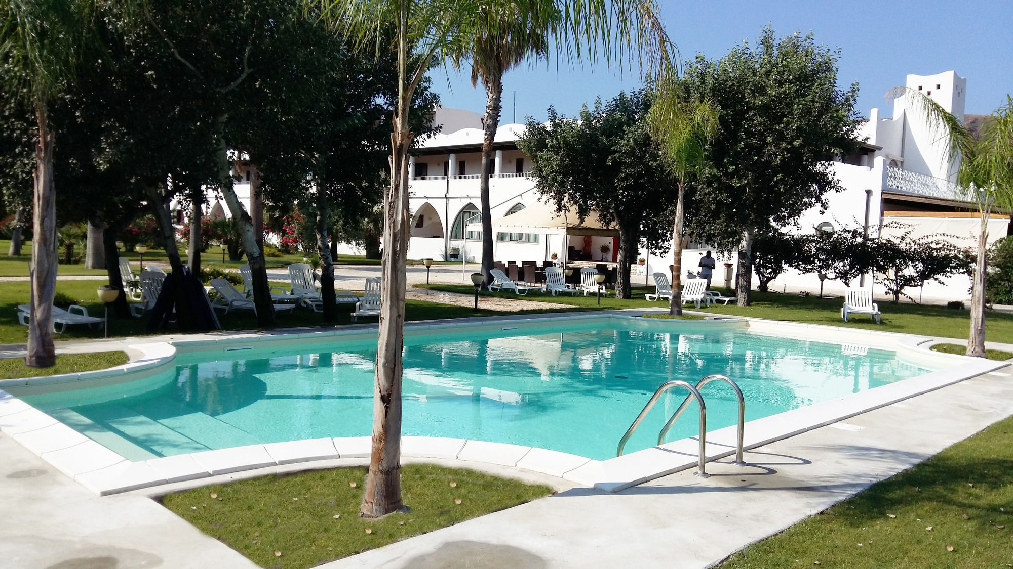 Garden Hotel 4*