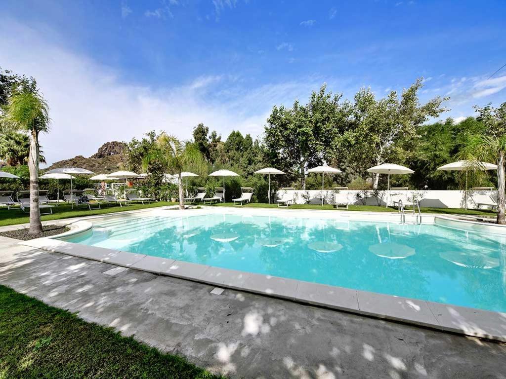Garden 4*